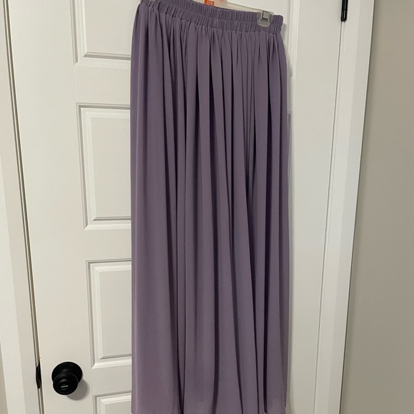 Chicwish - Chiffon lavender maxi skirt - Picture 2 of 4